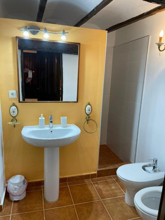 Casa Rural Vicenta 1750 Albentosa Bagian luar foto