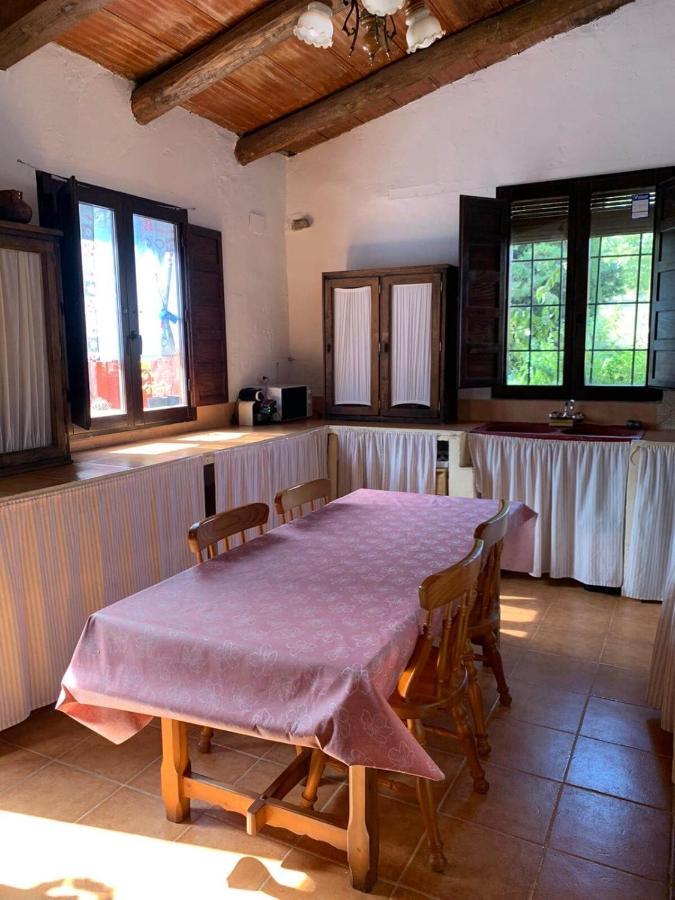 Casa Rural Vicenta 1750 Albentosa Bagian luar foto